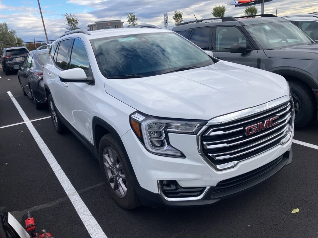 Thumbnail: 2024 GMC Terrain - 2