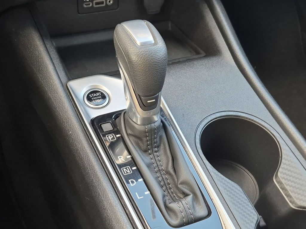 2025 Nissan Altima SV - Photo 19
