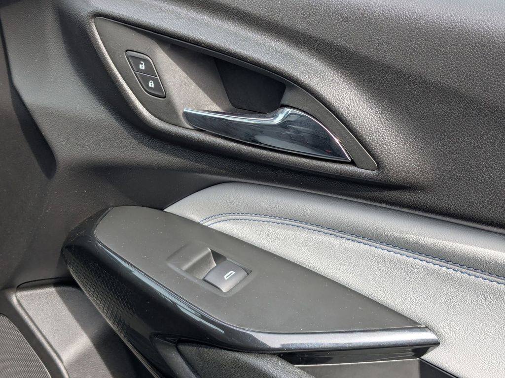 Thumbnail: 2025 Chevrolet Trax - 29