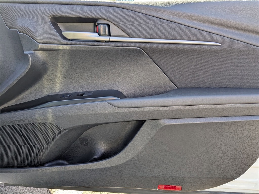 Thumbnail: 2025 Toyota Camry - 35