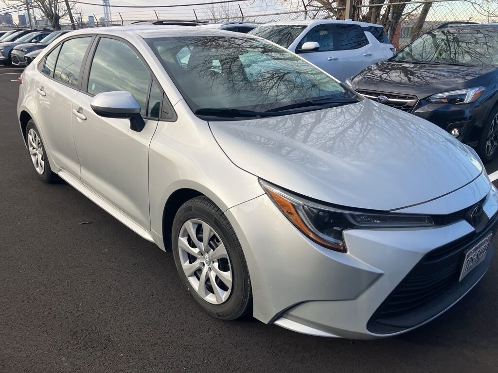 Thumbnail: 2024 Toyota Corolla - 1