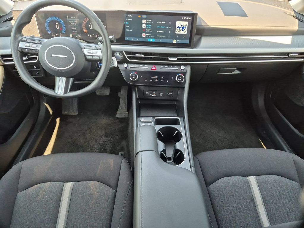 Thumbnail: 2025 Hyundai Sonata - 25
