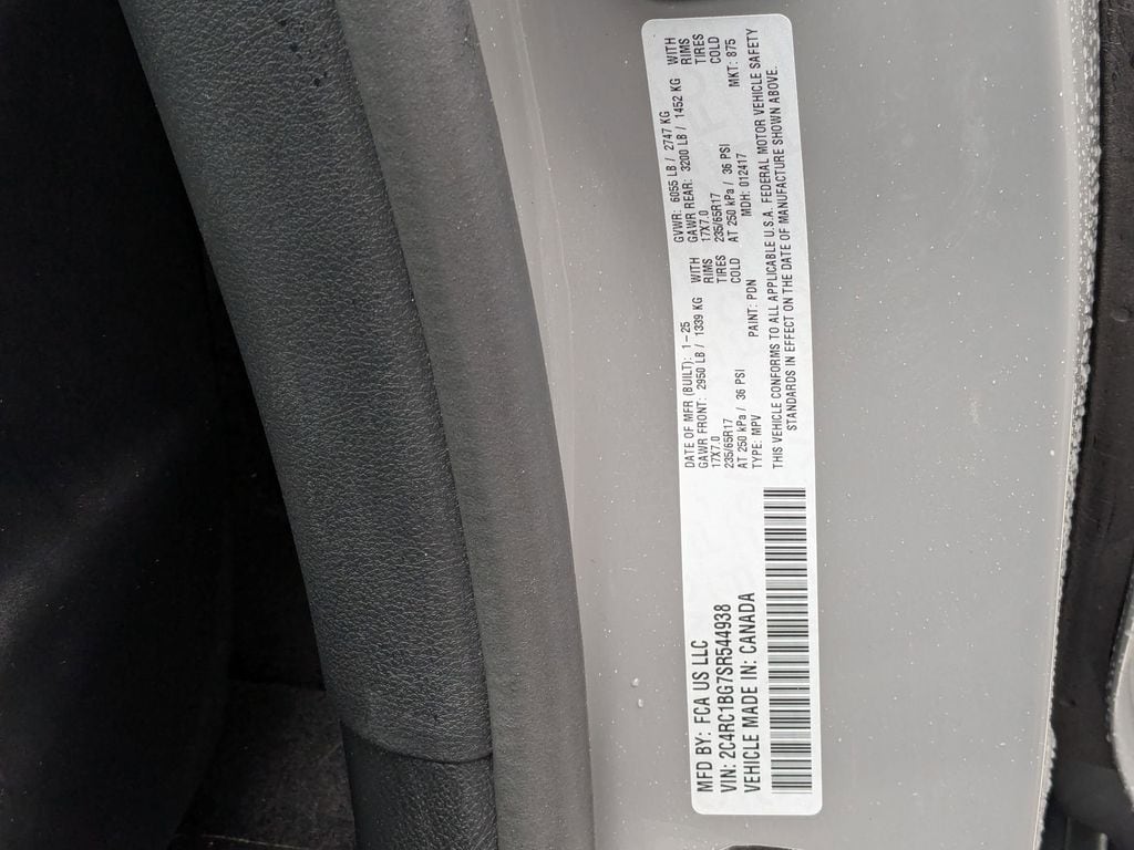 Thumbnail: 2025 Chrysler Pacifica - 36