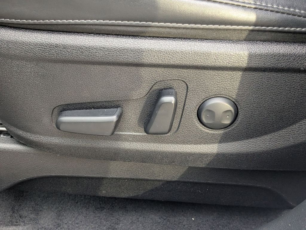 Thumbnail: 2025 Kia Telluride - 14