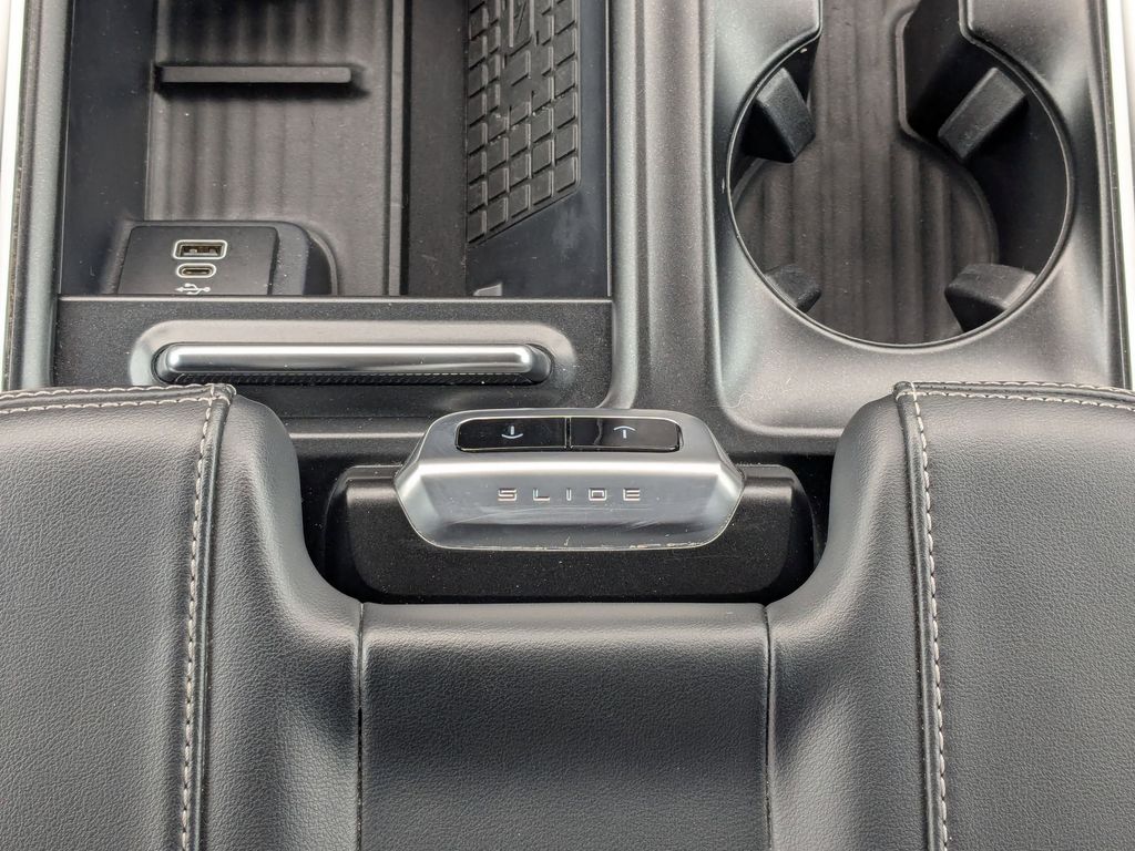 Thumbnail: 2025 Ford Expedition MAX - 31