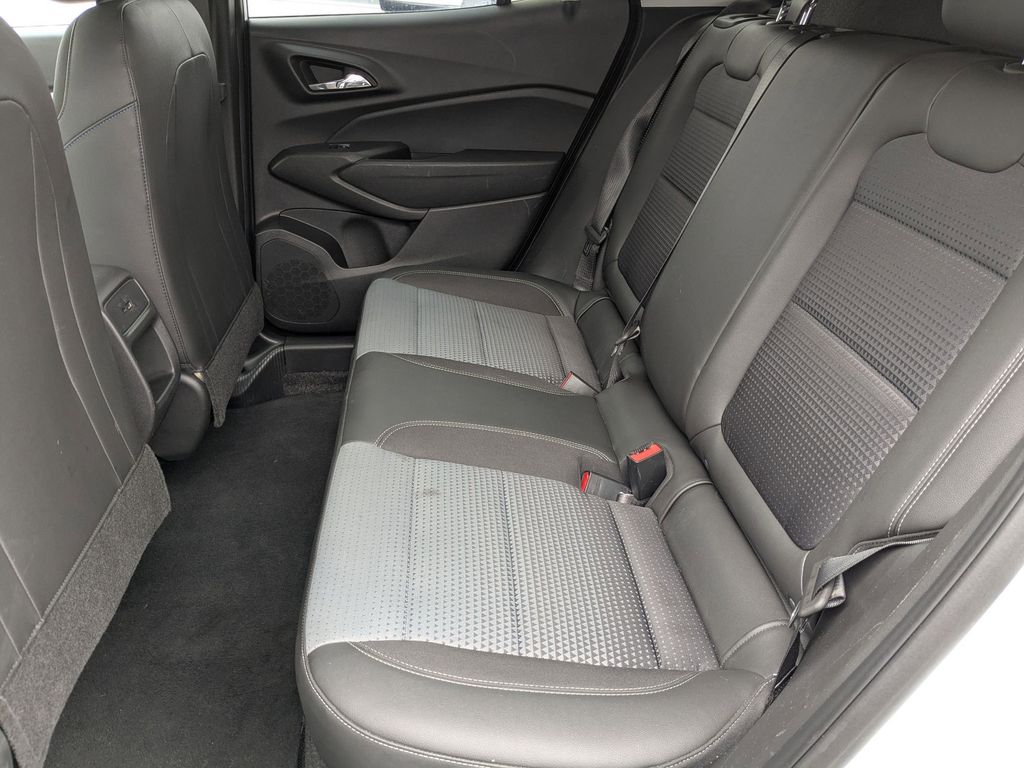 Thumbnail: 2025 Chevrolet Trax - 25