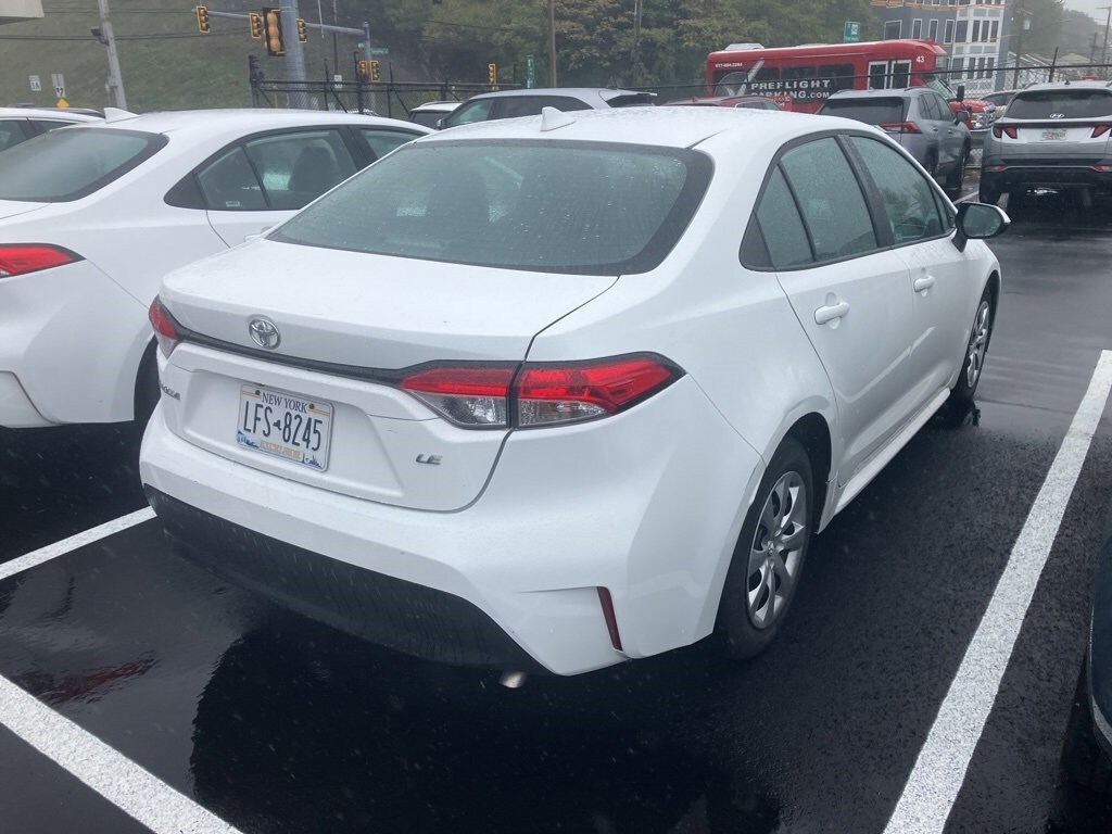 2024 Toyota Corolla LE photo 3