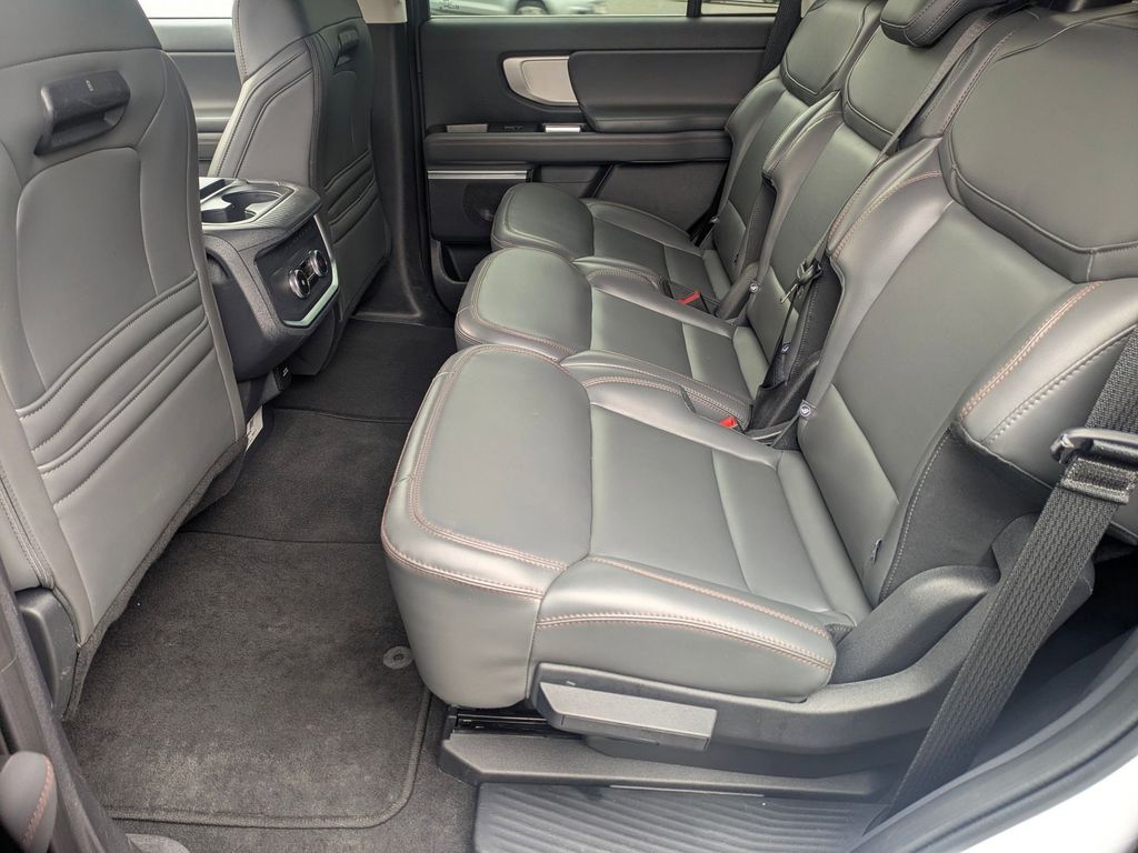 Thumbnail: 2025 Ford Expedition - 36