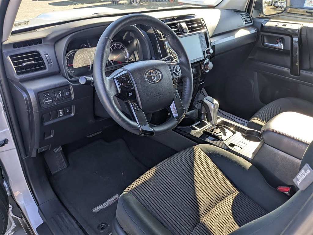 Thumbnail: 2024 Toyota 4Runner - 17