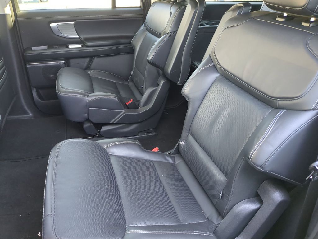 Thumbnail: 2025 Ford Expedition MAX - 28