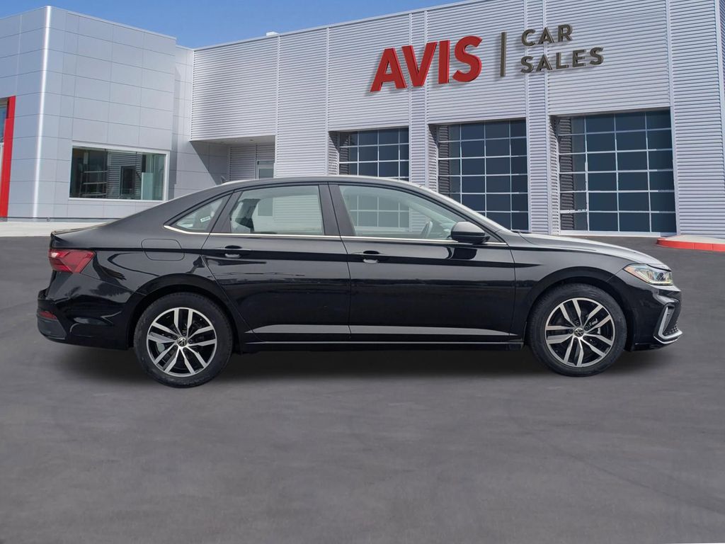 Thumbnail: 2025 Volkswagen Jetta - 5