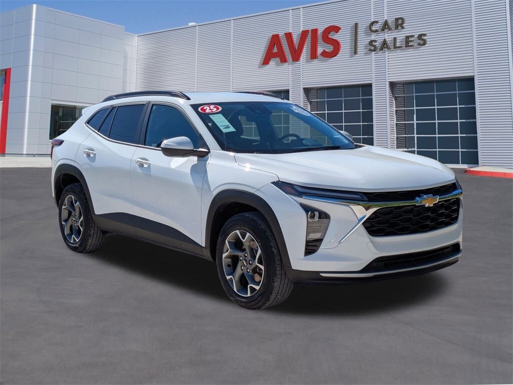 Certified 2025 Chevrolet Trax LT SUV