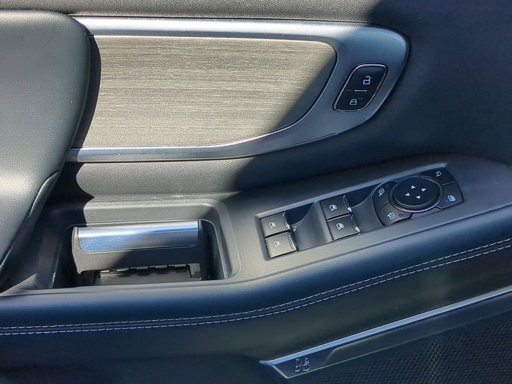 Thumbnail: 2025 Ford Expedition MAX - 13