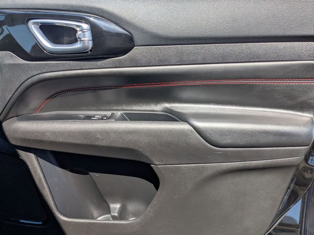 Thumbnail: 2025 Jeep Compass - 29