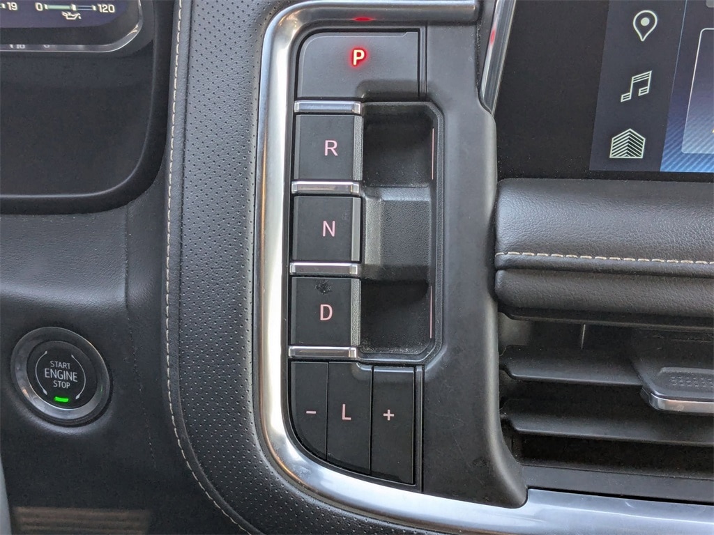 Thumbnail: 2023 Chevrolet Suburban - 30