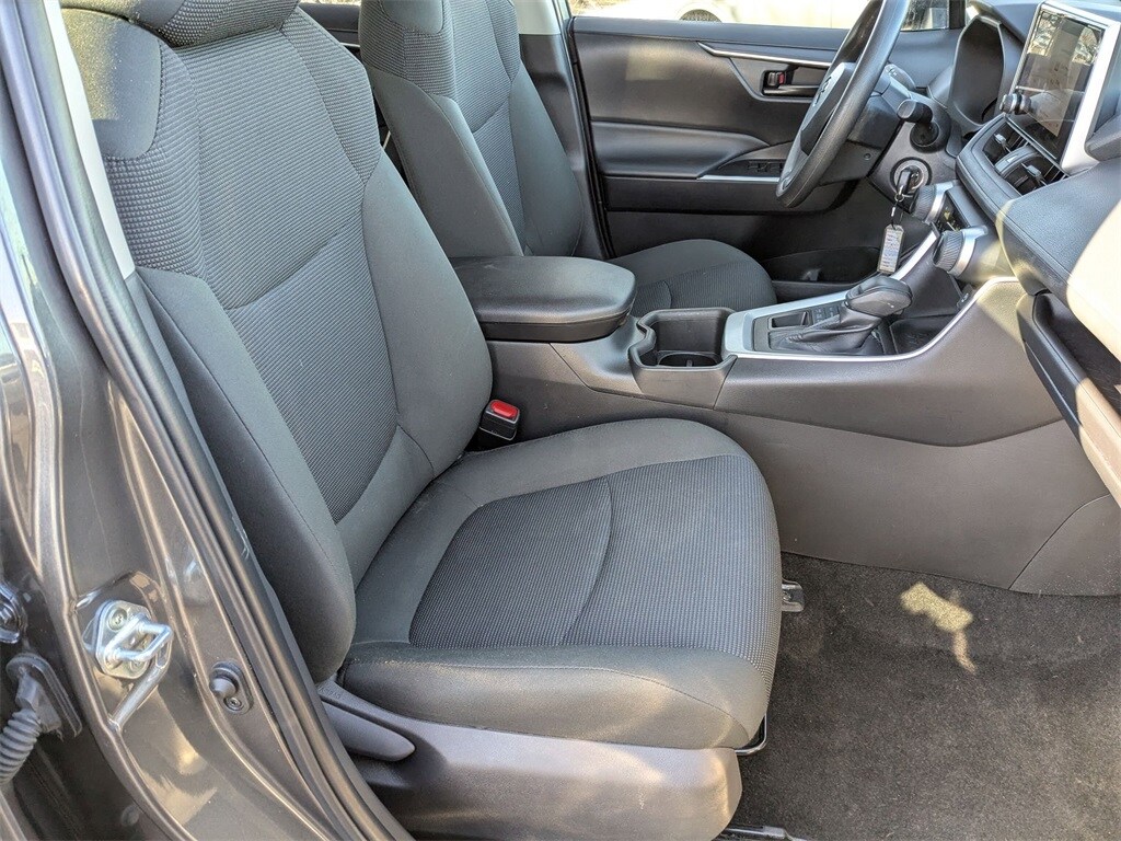 Thumbnail: 2024 Toyota RAV4 - 36