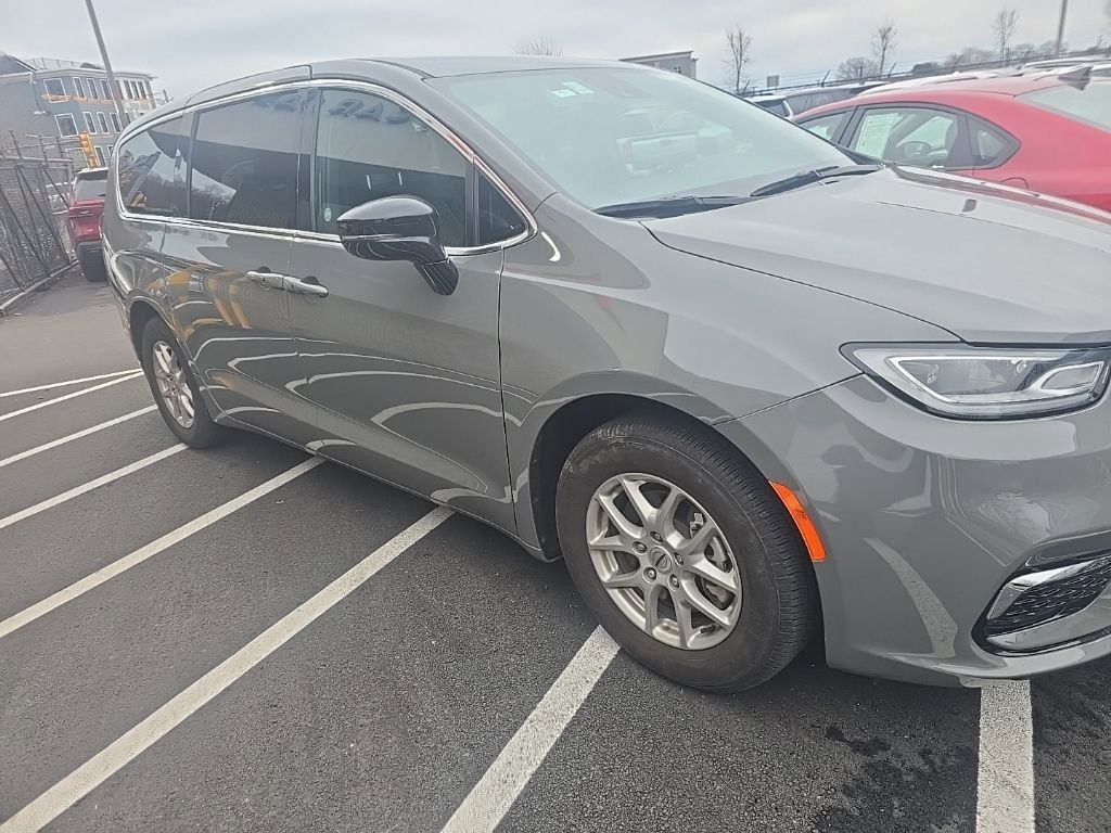 Thumbnail: 2025 Chrysler Pacifica - 2