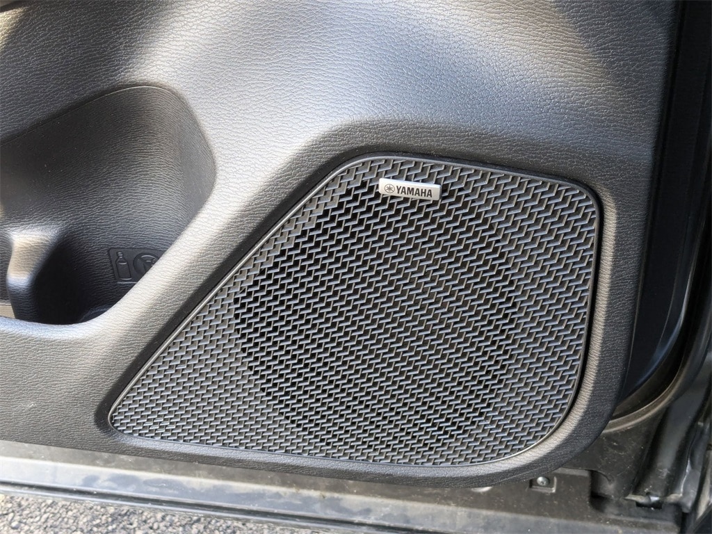 Thumbnail: 2025 Mitsubishi Outlander - 17