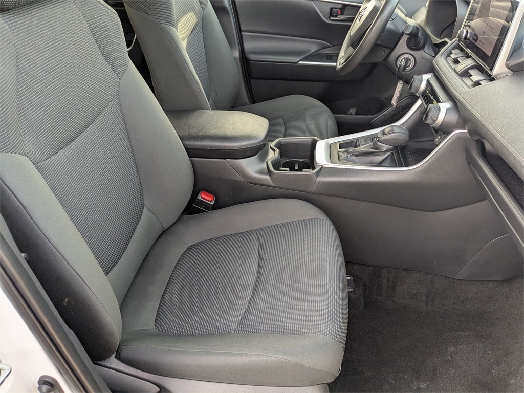 Thumbnail: 2024 Toyota RAV4 - 36