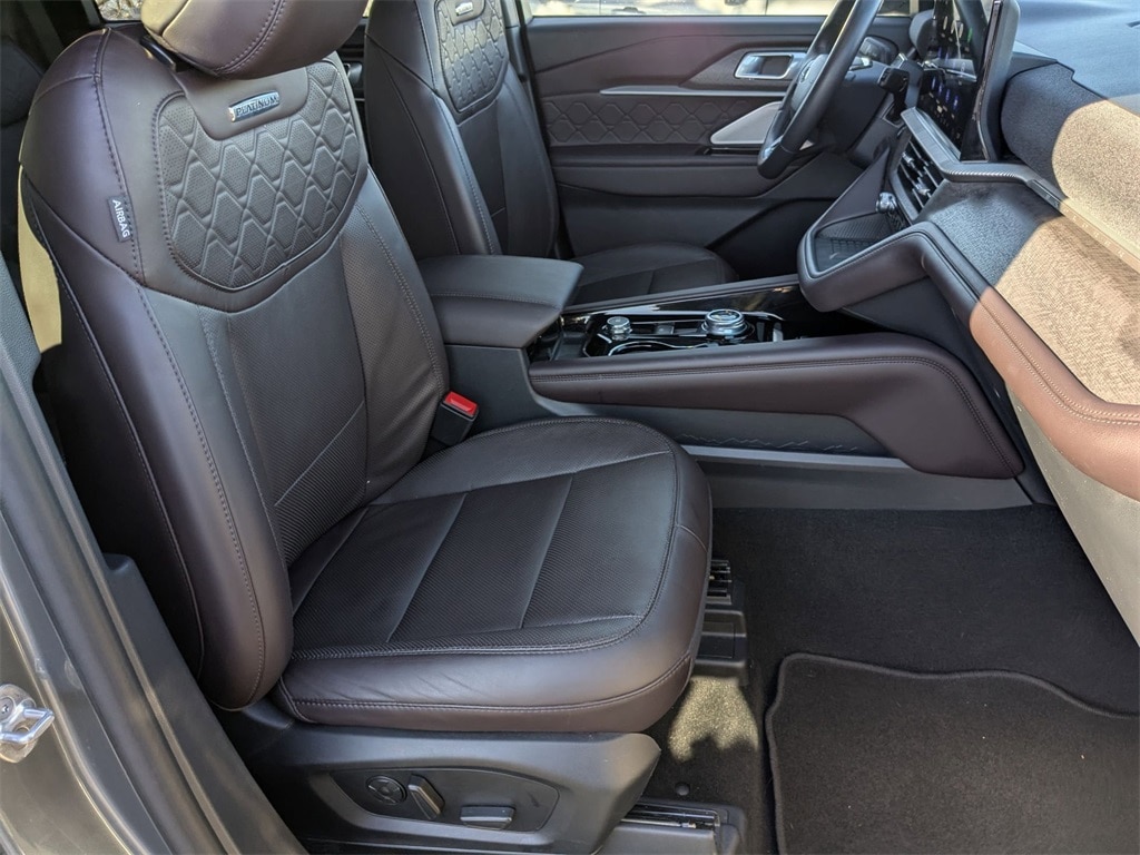 Thumbnail: 2025 Ford Explorer - 39