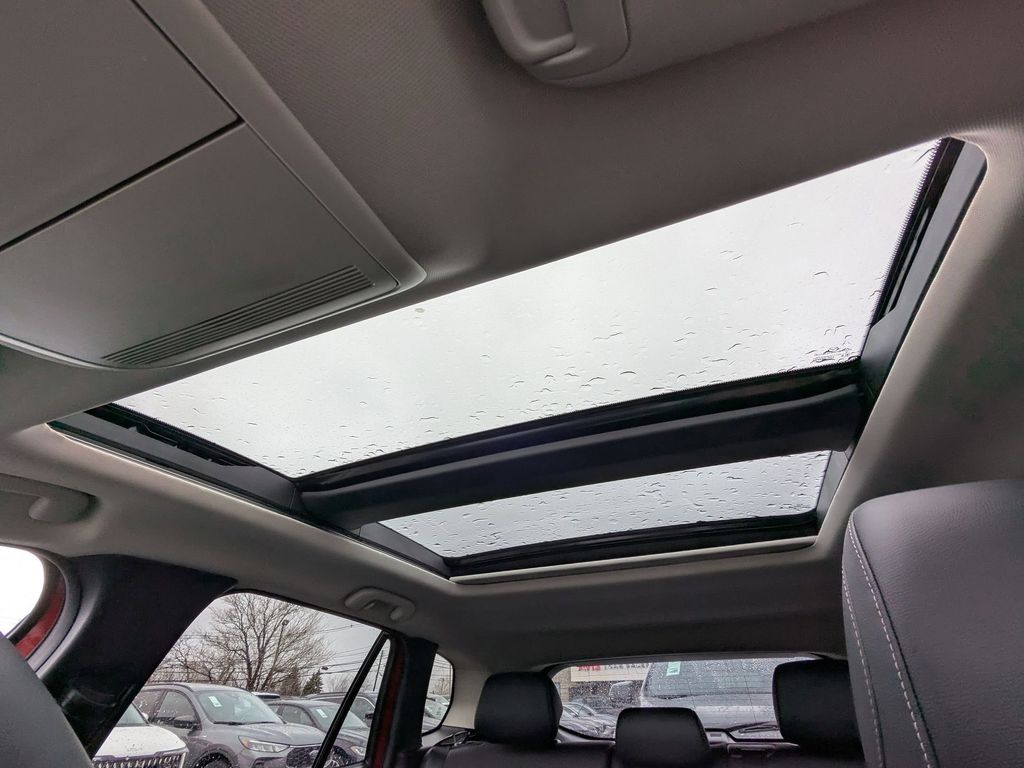 Thumbnail: 2025 Mazda CX-50 - 37