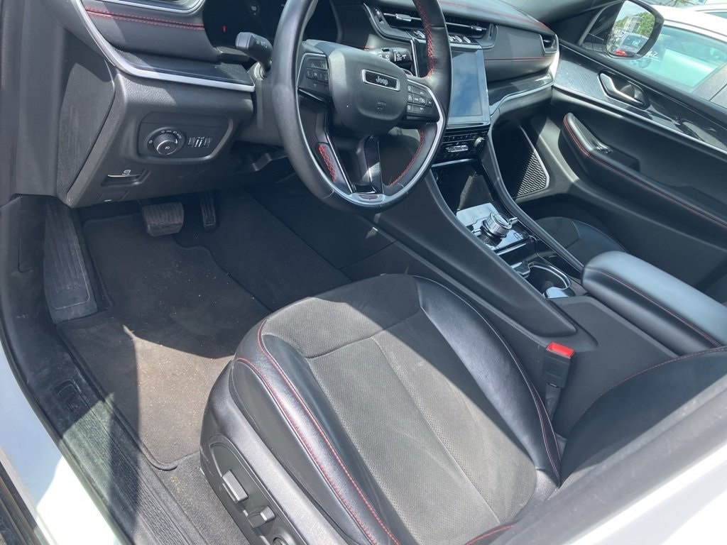Thumbnail: 2022 Jeep Grand Cherokee - 4