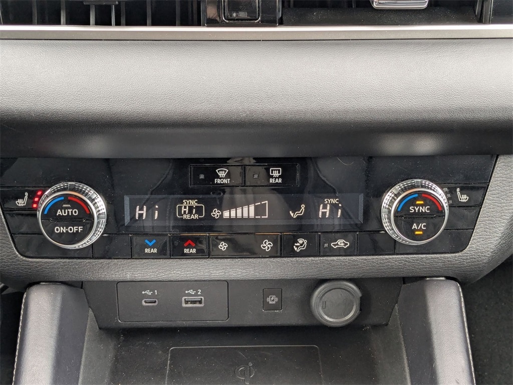 Thumbnail: 2024 Mitsubishi Outlander - 29