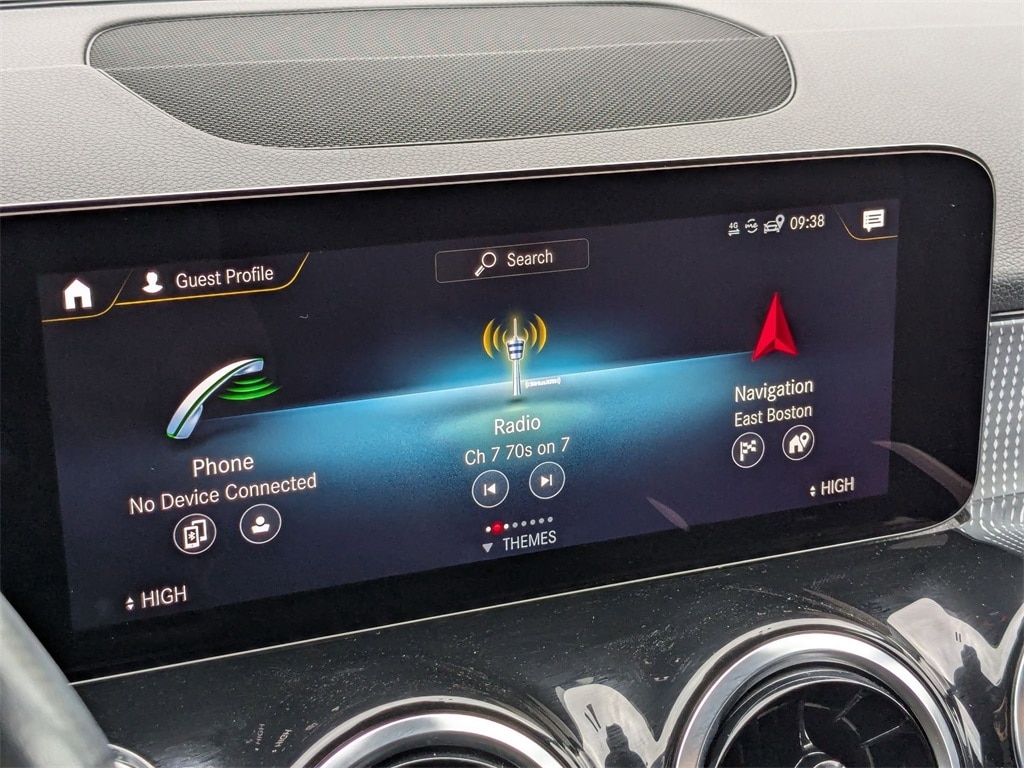 Thumbnail: 2023 Mercedes-Benz GLB - 23