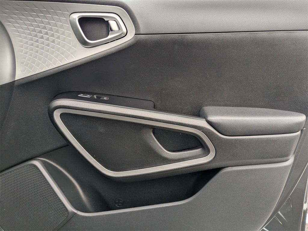 Thumbnail: 2024 Kia Soul - 33