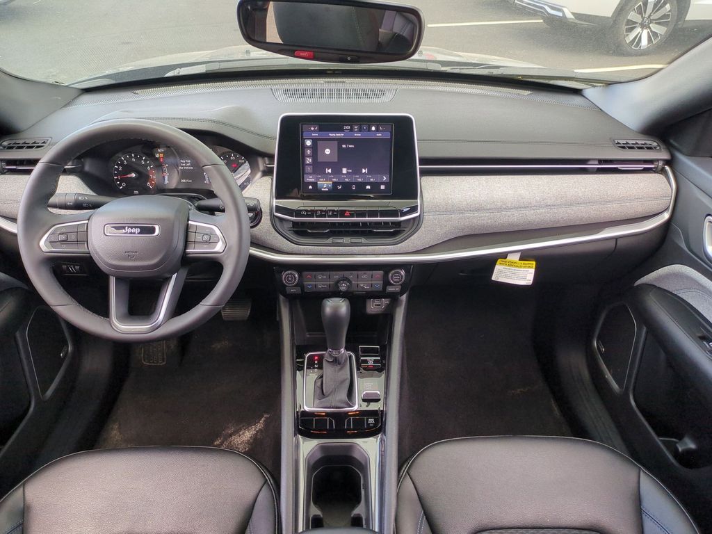 Thumbnail: 2025 Jeep Compass - 22