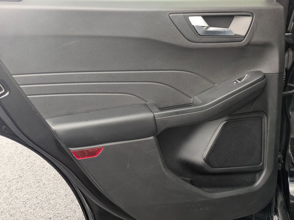 Thumbnail: 2025 Ford Escape - 32