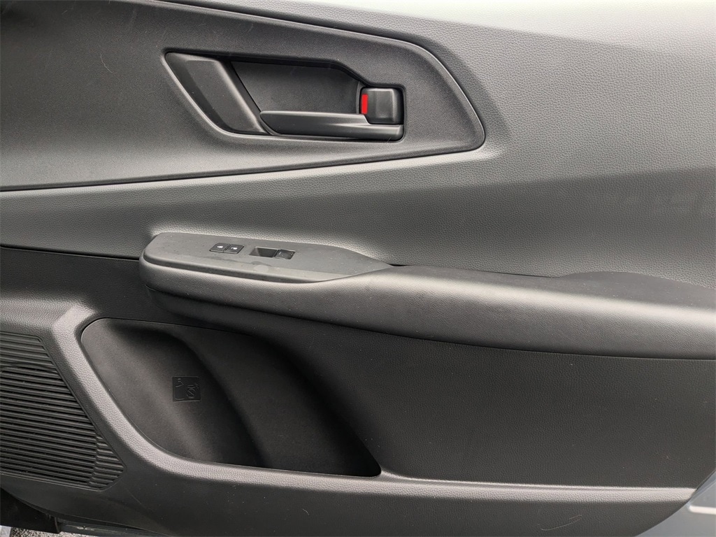 Thumbnail: 2025 Toyota Prius - 33