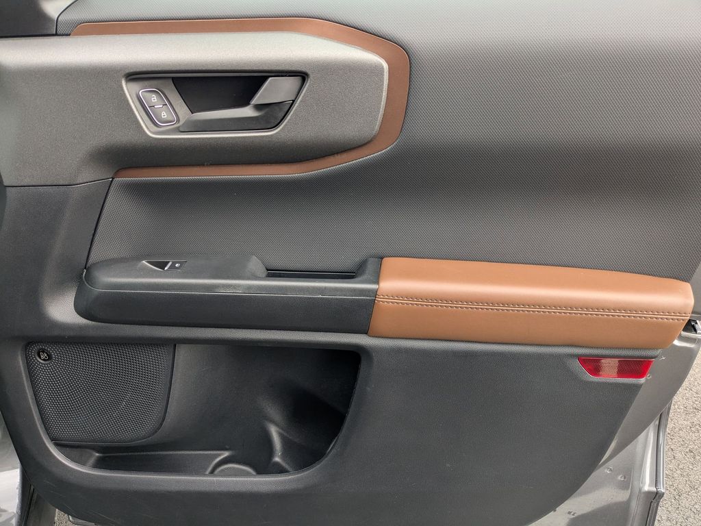 Thumbnail: 2025 Ford Bronco Sport - 31