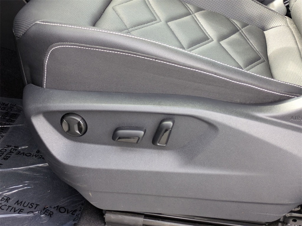 Thumbnail: 2025 Volkswagen Atlas - 15