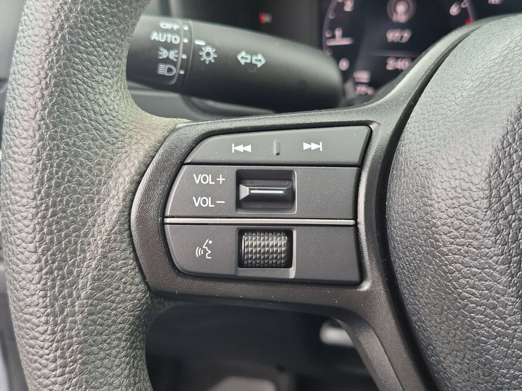 2025 Honda Accord SE - Photo 20
