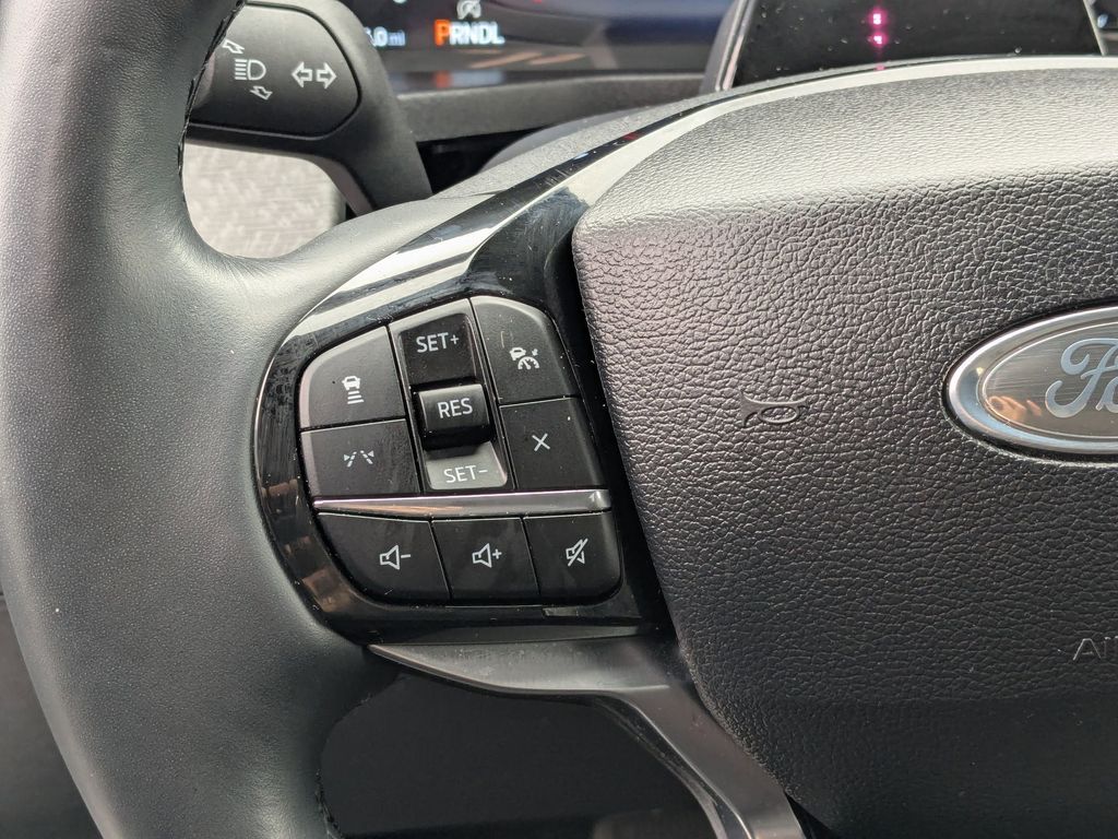 Thumbnail: 2025 Ford Explorer - 18