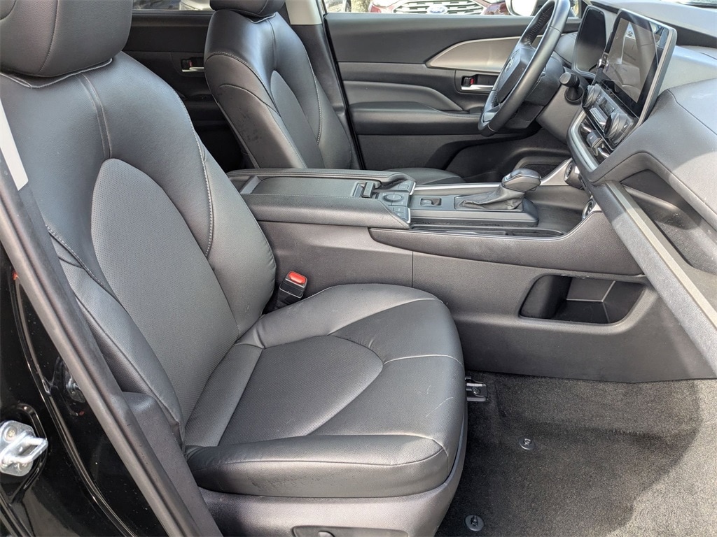 Thumbnail: 2024 Toyota Grand Highlander - 36