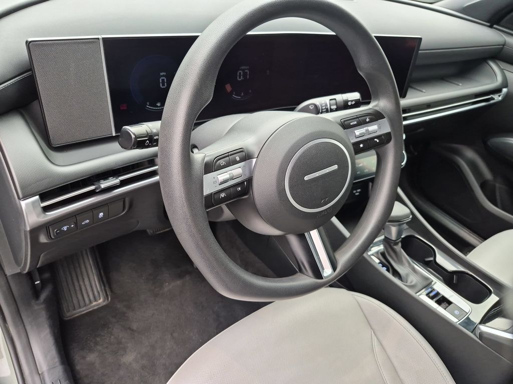 2025 Hyundai Santa Cruz SEL - Photo 15