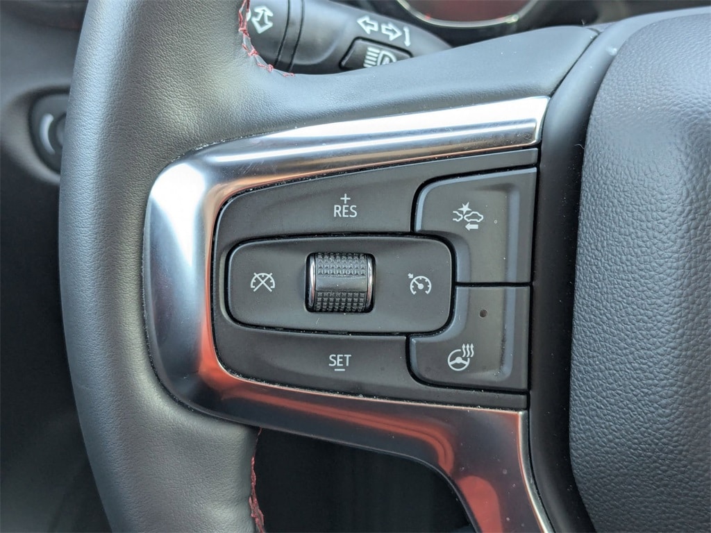 Thumbnail: 2025 Chevrolet Blazer - 19