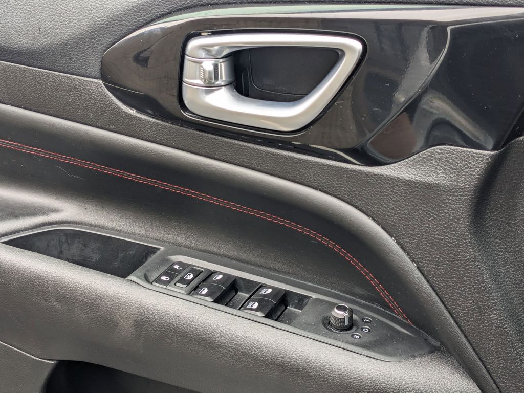 Thumbnail: 2025 Jeep Compass - 13