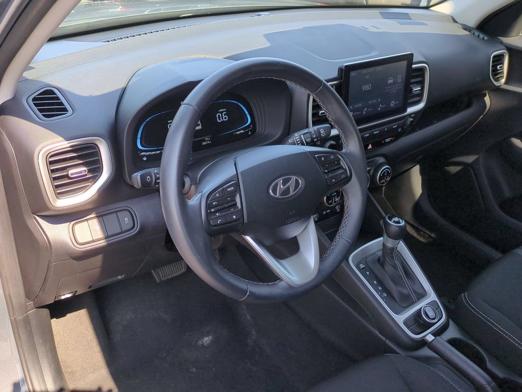 Thumbnail: 2025 Hyundai Venue - 15