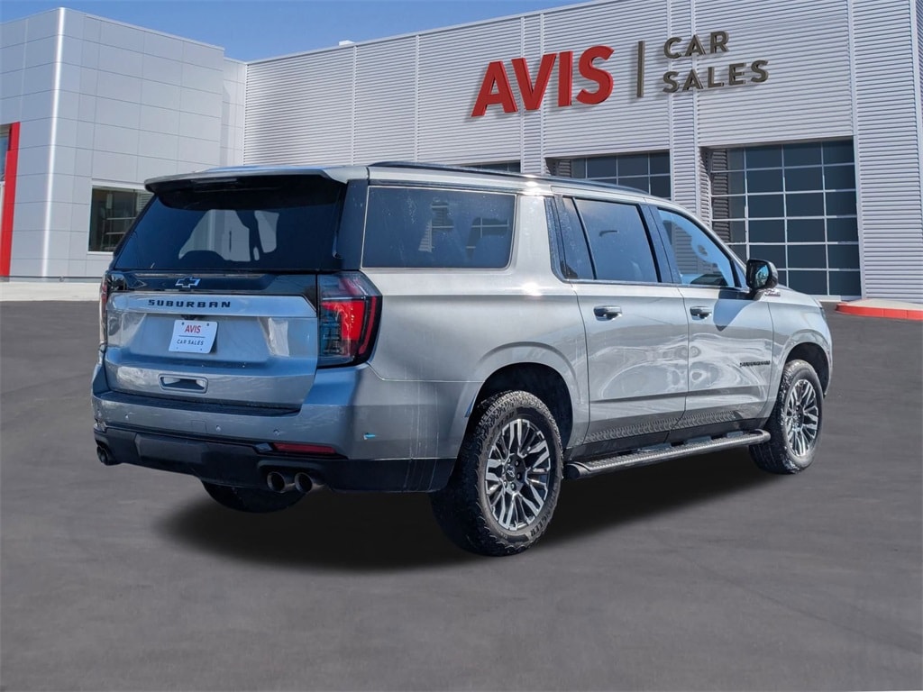 Thumbnail: 2025 Chevrolet Suburban - 6
