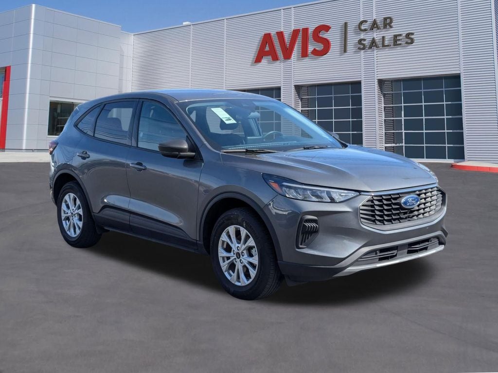 Thumbnail: 2025 Ford Escape - 3