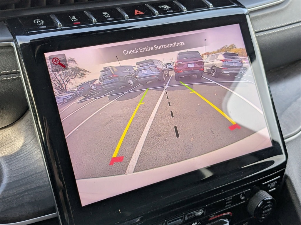 Thumbnail: 2023 Jeep Grand Cherokee L - 20