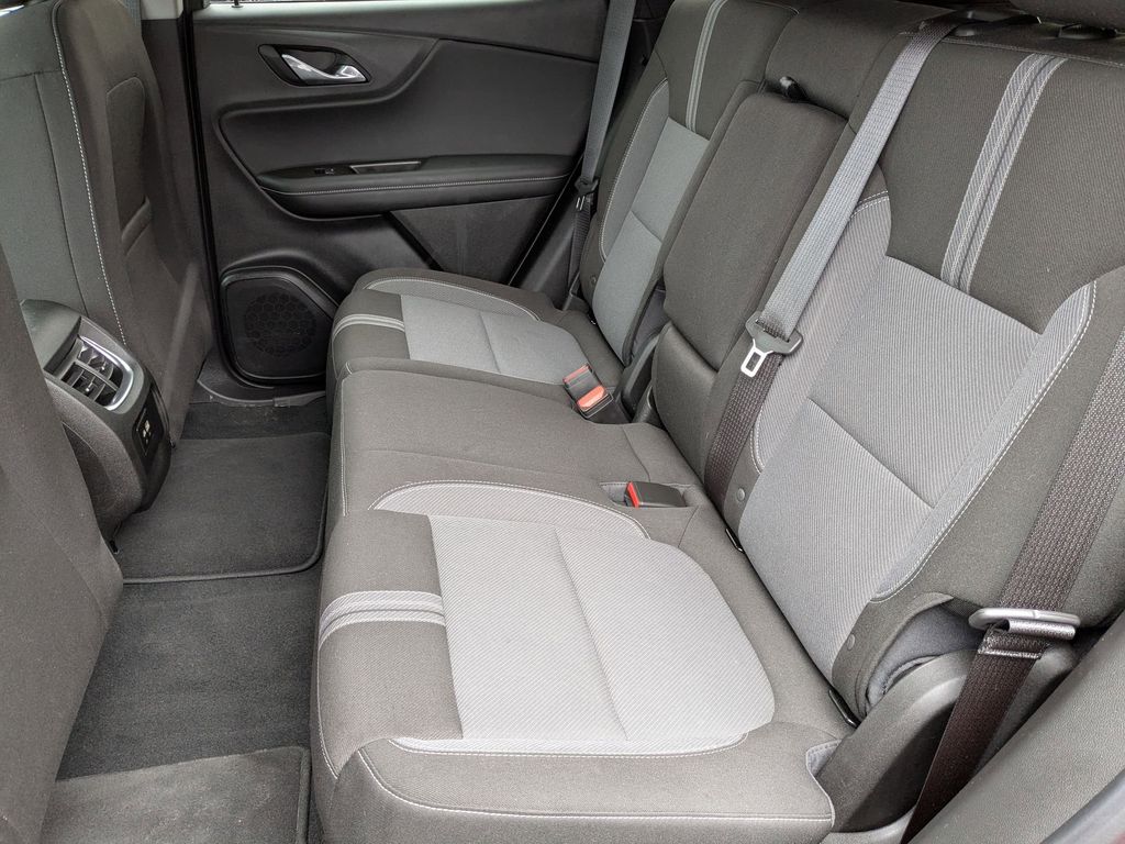 Thumbnail: 2025 Chevrolet Blazer - 27