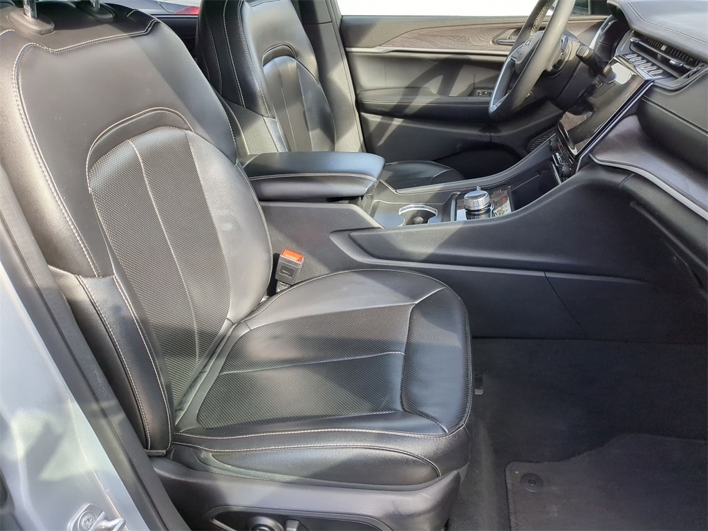 Thumbnail: 2024 Jeep Grand Cherokee L - 28