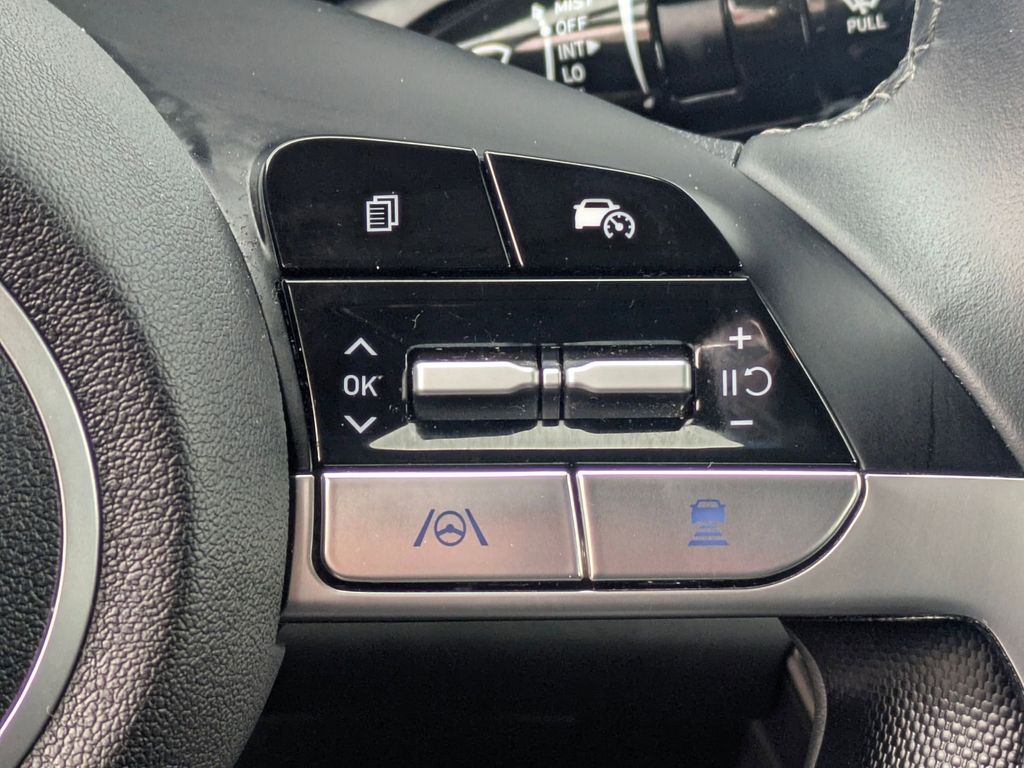 Thumbnail: 2025 Hyundai Elantra - 21