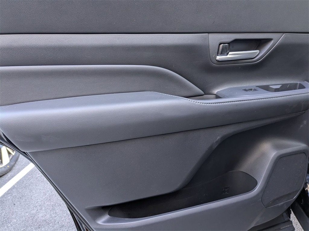 Thumbnail: 2025 Toyota Grand Highlander - 27