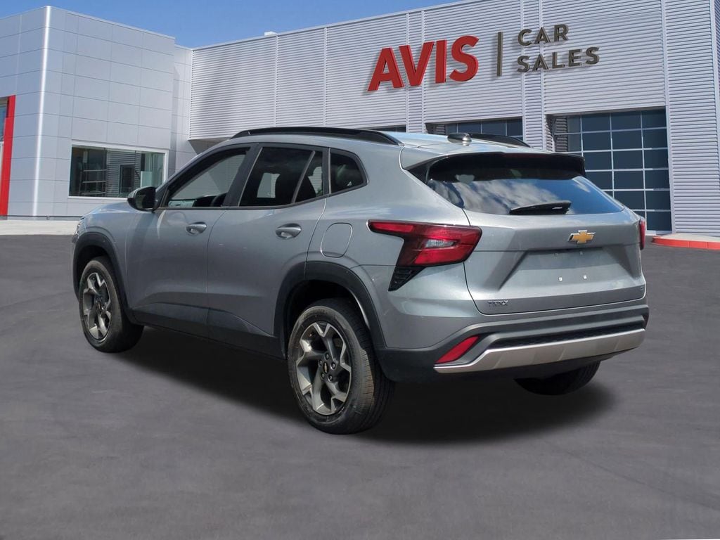 Thumbnail: 2025 Chevrolet Trax - 10