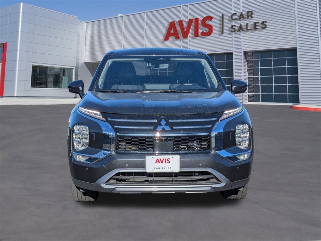 Thumbnail: 2025 Mitsubishi Outlander - 13